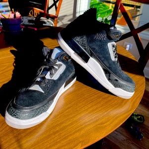 Nike AirJordan 3 Retro Tinker Black Cement Gold